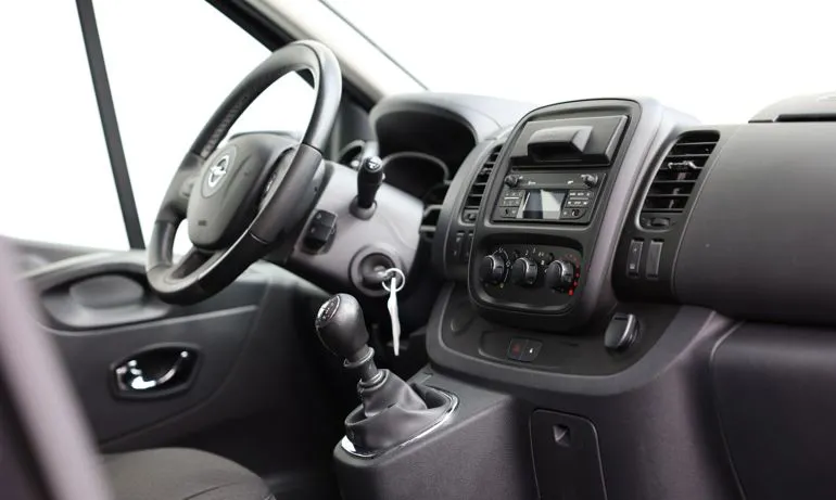 Cruscotto Vivaro