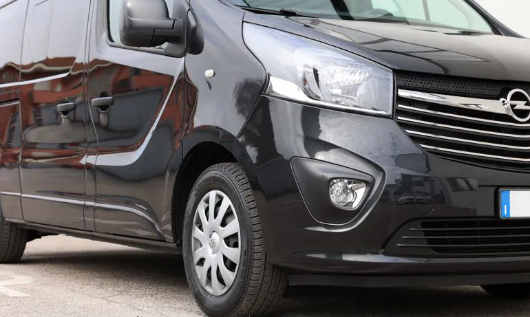 Noleggio Opel Vivaro Verona