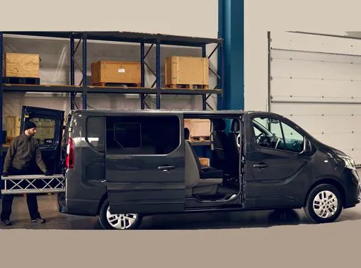 Furgone per carico merce / piccoli traslochi - Renault Trafic